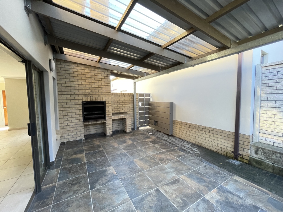 To Let 3 Bedroom Property for Rent in Berea Eastern Cape